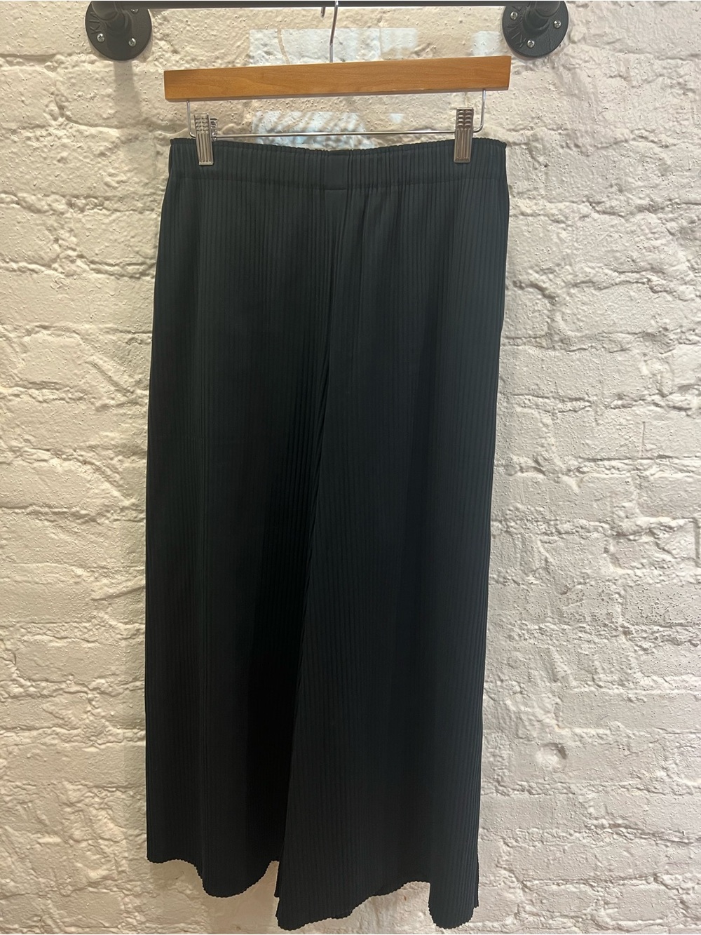 Issey Miyake ME black pleated pants